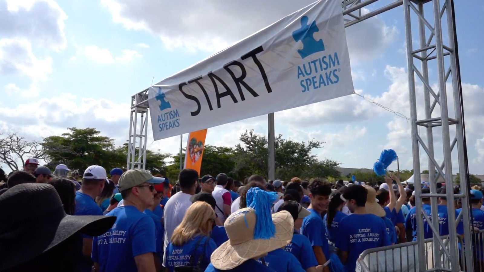 Petland_Autism_Speaks_Walk